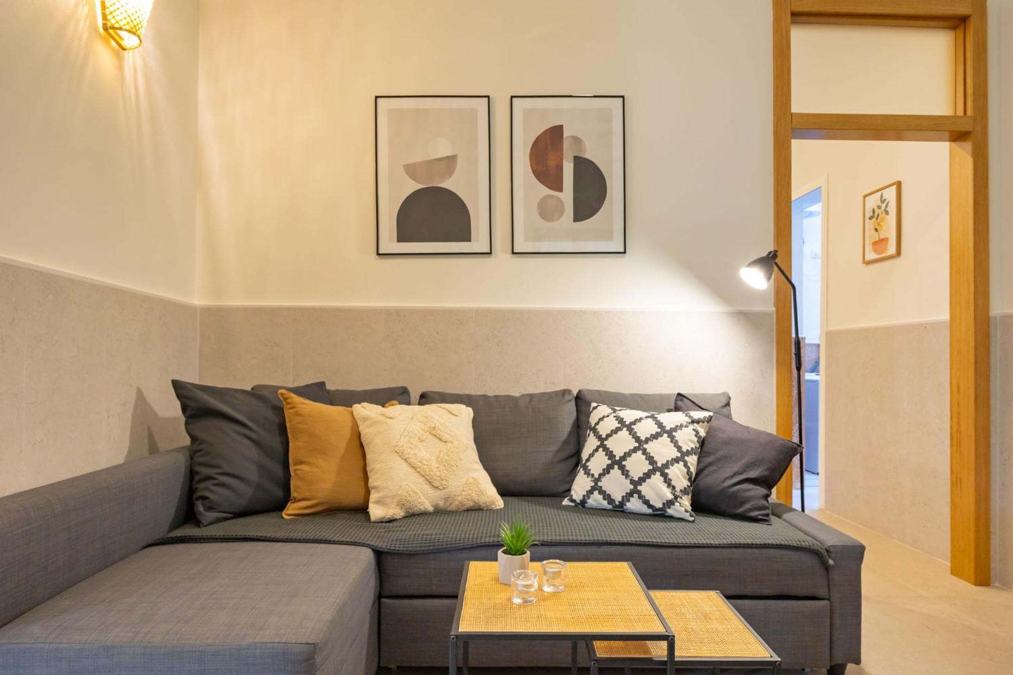Modern Spacious Apartment Central Of Séville Extérieur photo