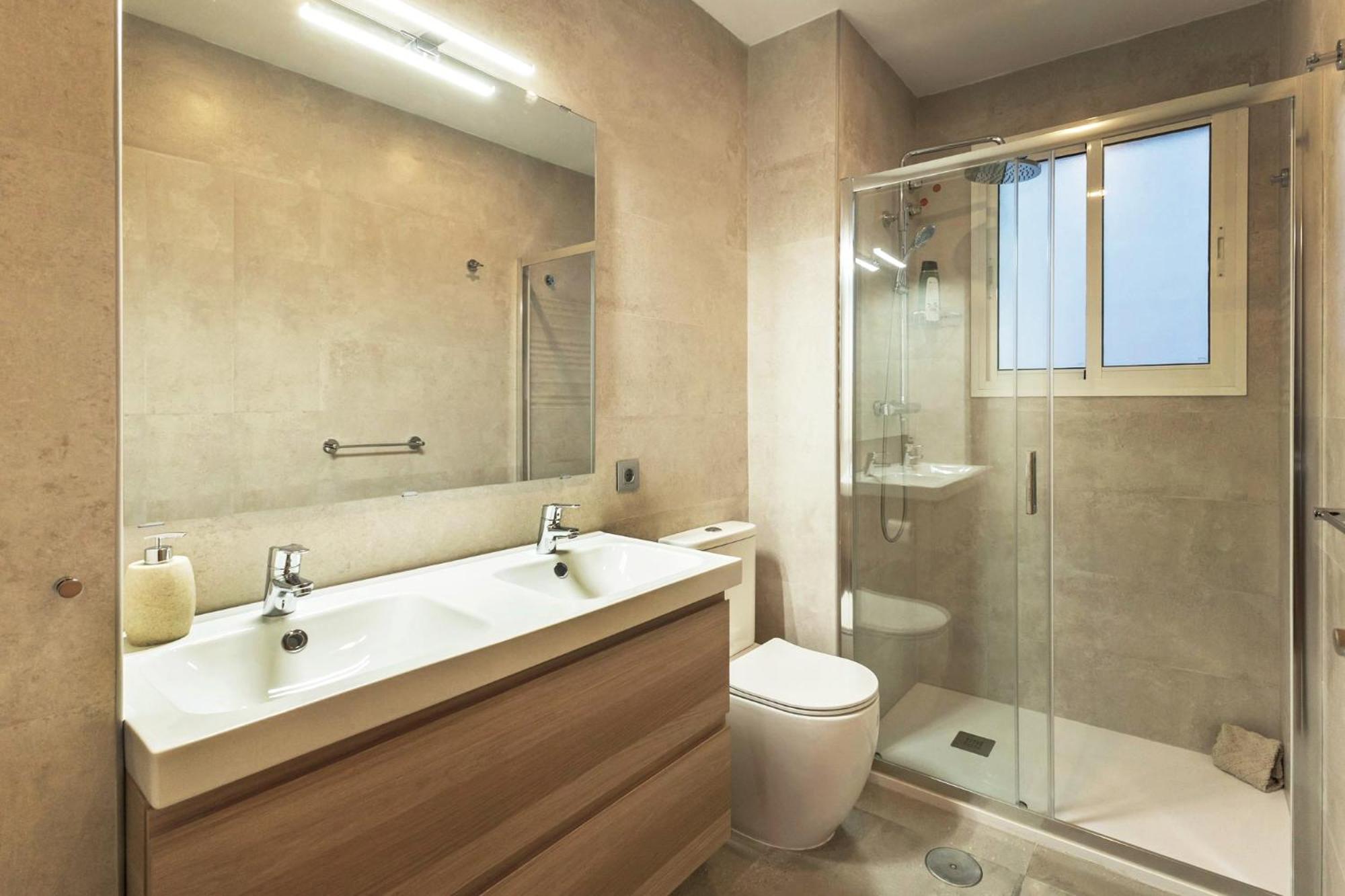 Modern Spacious Apartment Central Of Séville Extérieur photo